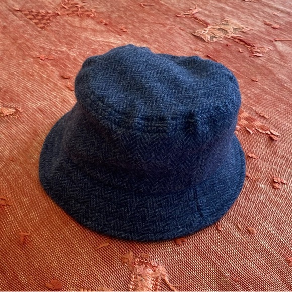 Men’s Hartford wool herringbone bucket hat O/S - Picture 4 of 9
